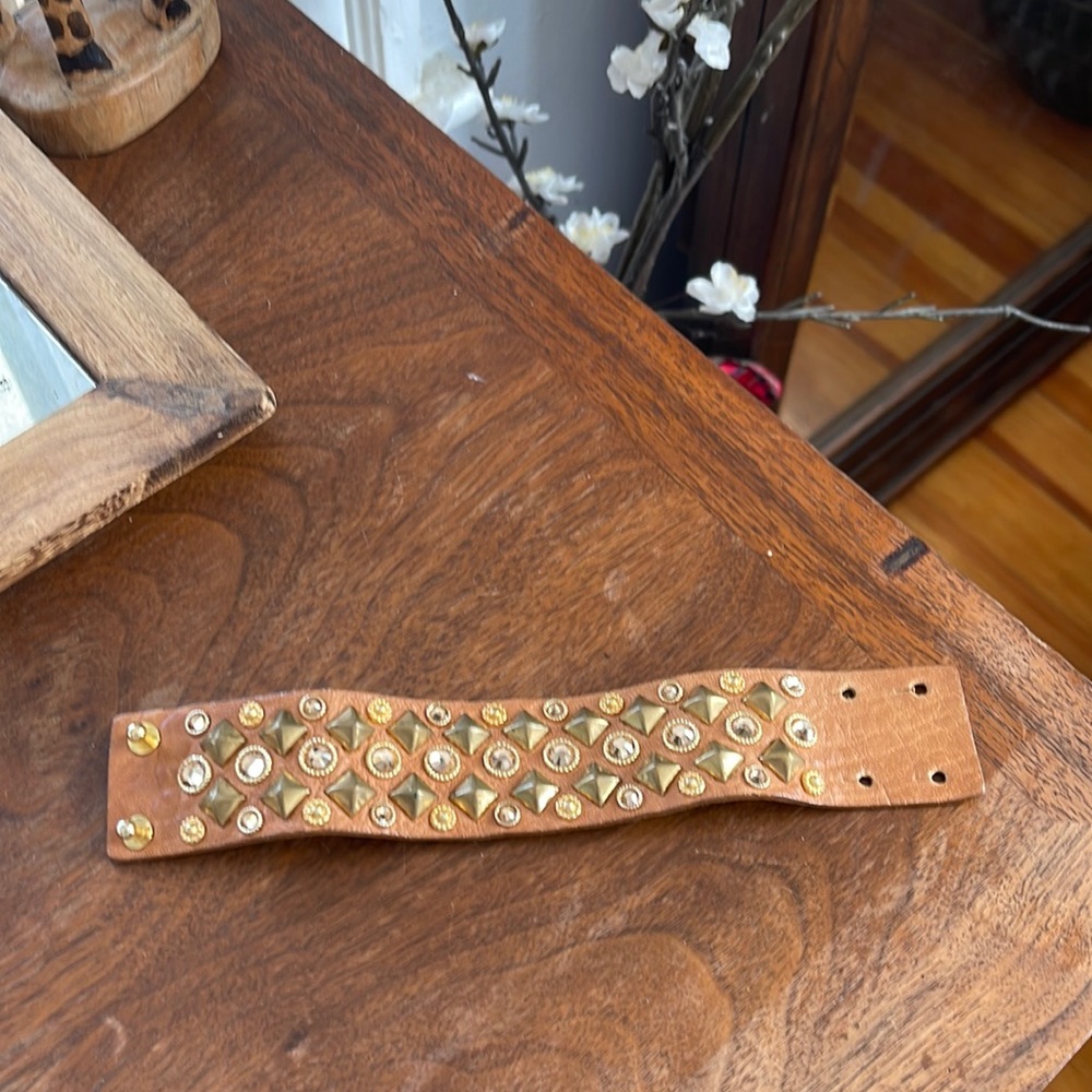 NWT Streets Ahead Leather Bracelet
